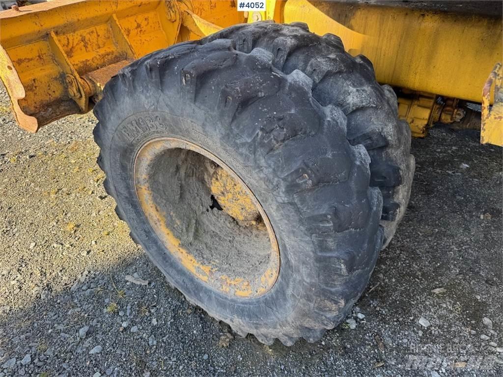 Komatsu PW 110R حفارات زحافة
