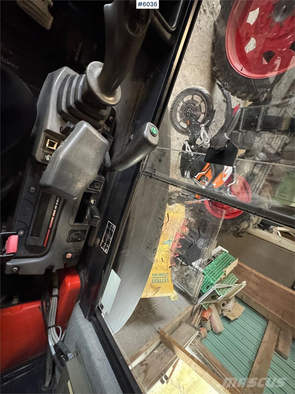 Kubota kx71-3 حفارات زحافة