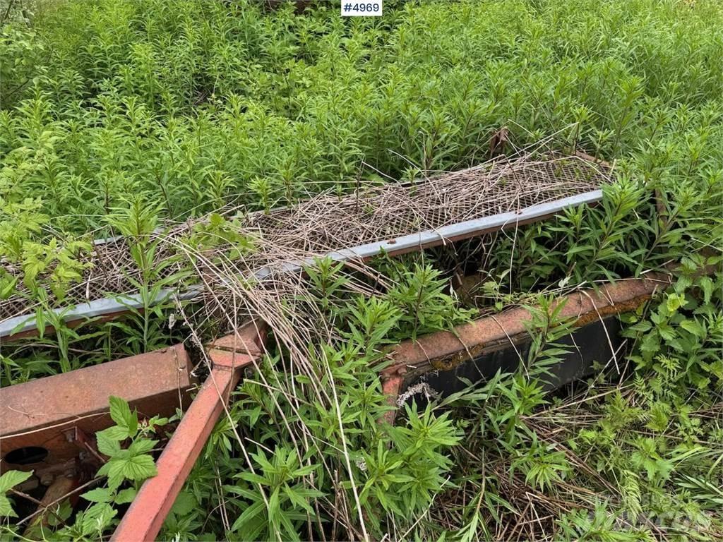 Kverneland 4M ماكينات وملحقات زراعة أخرى