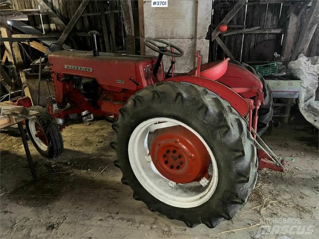 McCormick D-436 الجرارات