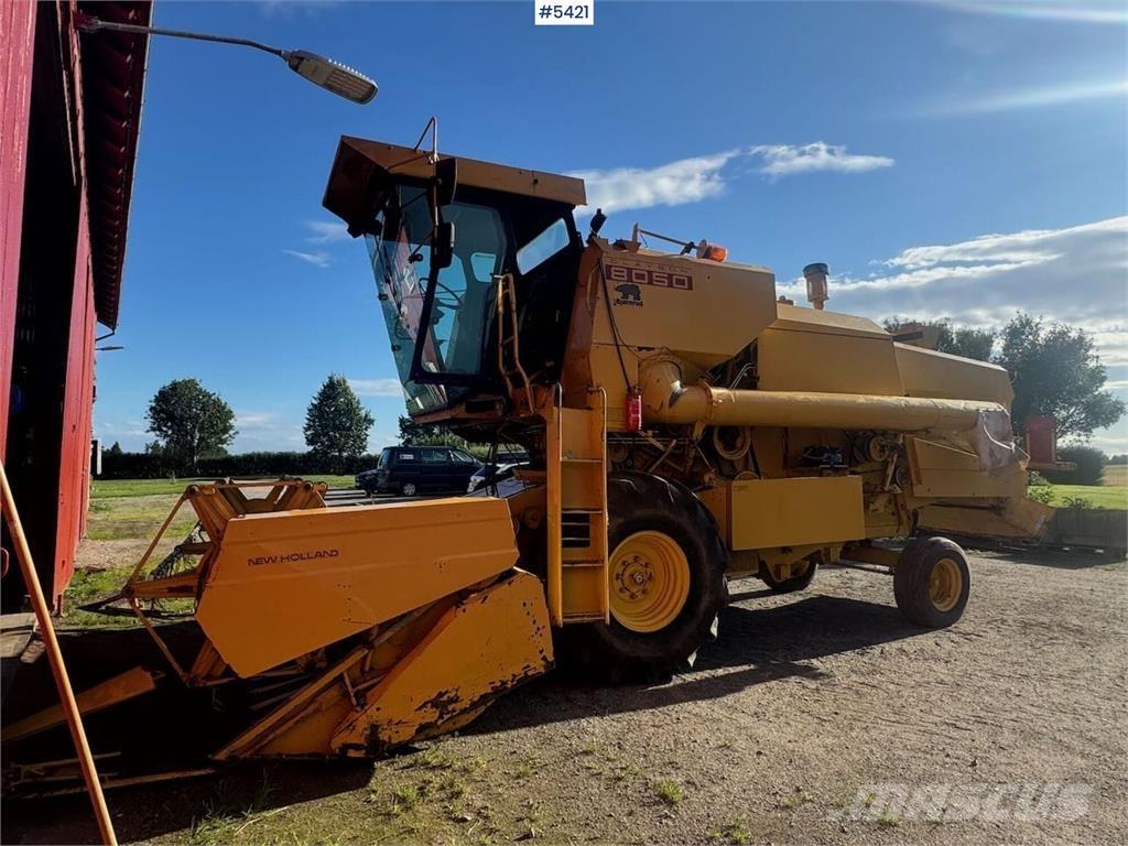 New Holland 8050 حصادات