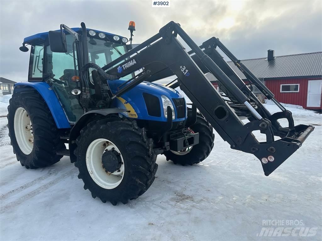 New Holland T5070 الجرارات