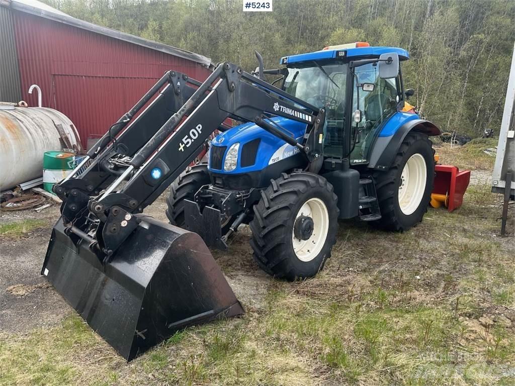 New Holland TS135 الجرارات