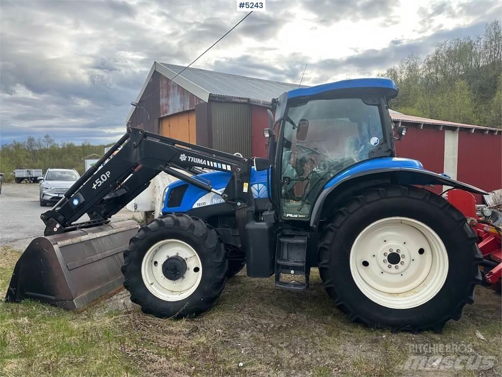 New Holland TS135 الجرارات
