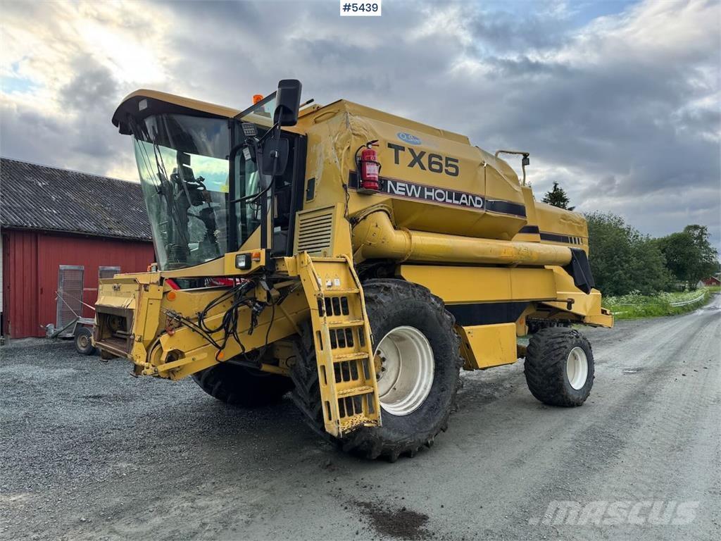 New Holland TX65 حصادات