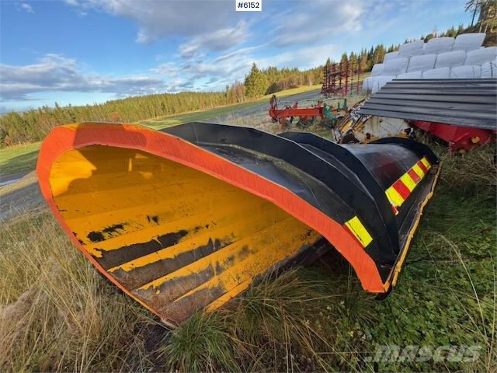  Øveraasen 2651 حراثات ونصول الجليد