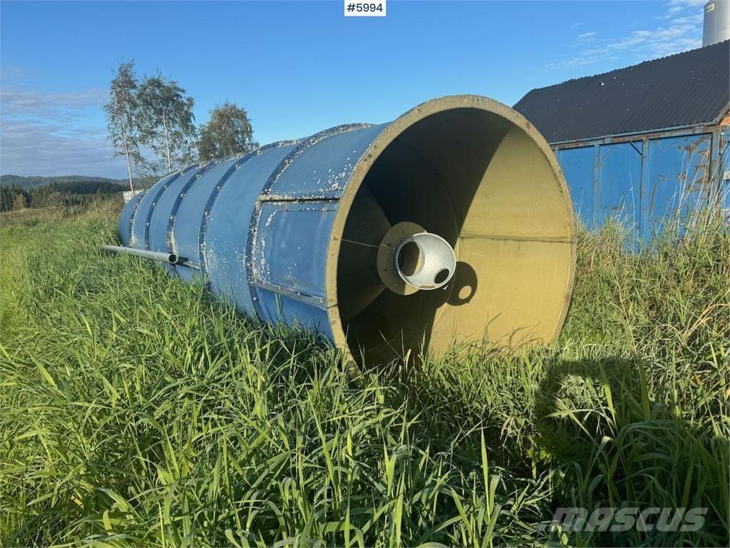  Silo Ca. 25 kubikk ملحقات أخرى للجرارات