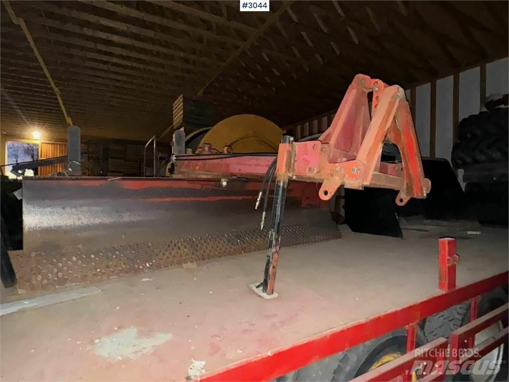  Snøskjær 3 meter ماكينات الطرق والجليد الأخرى