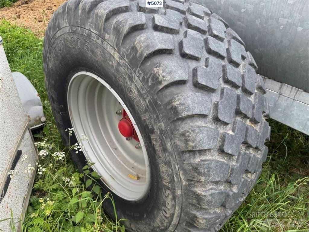 Solus GV8000 مثاقيب