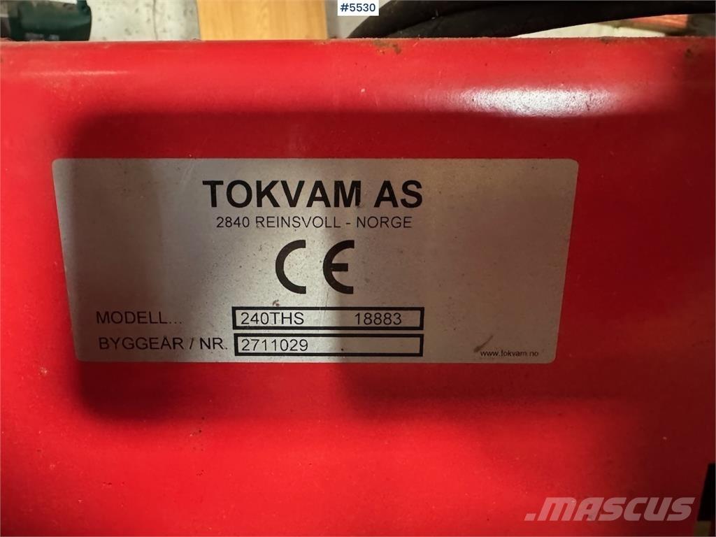 Tokvam 240 THS حراثات ونصول الجليد