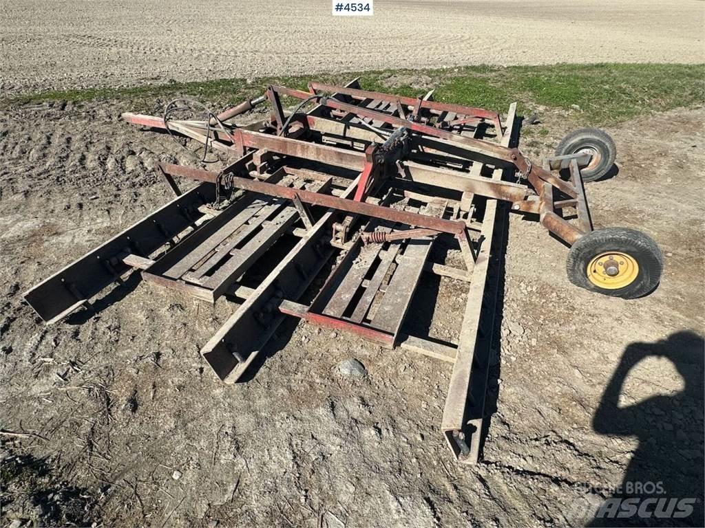 Väderstad Slådd ماكينات وملحقات زراعة أخرى