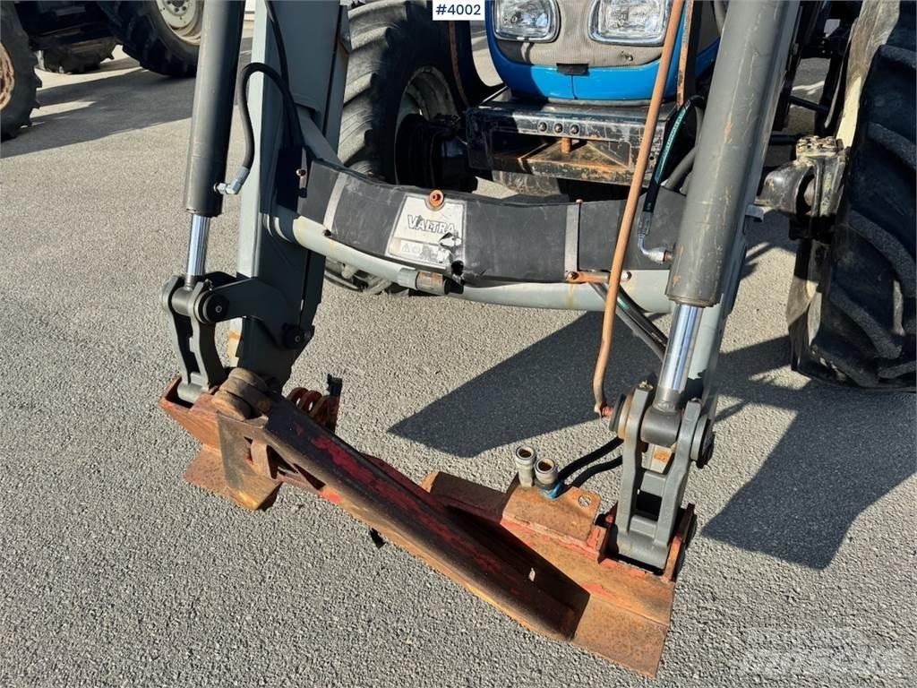 Valtra A95-4 الجرارات
