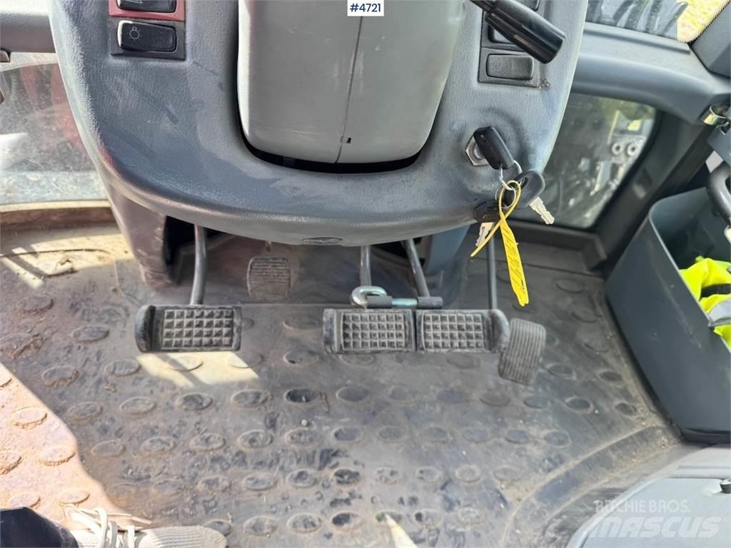 Valtra N142 الجرارات