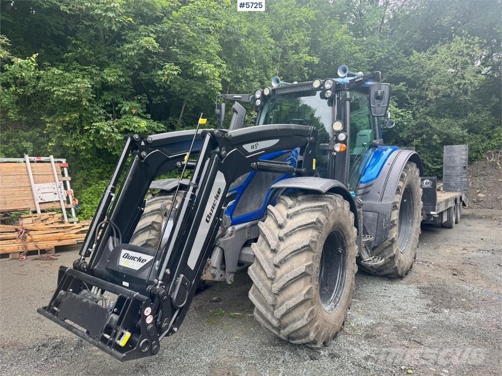 Valtra N175 الجرارات