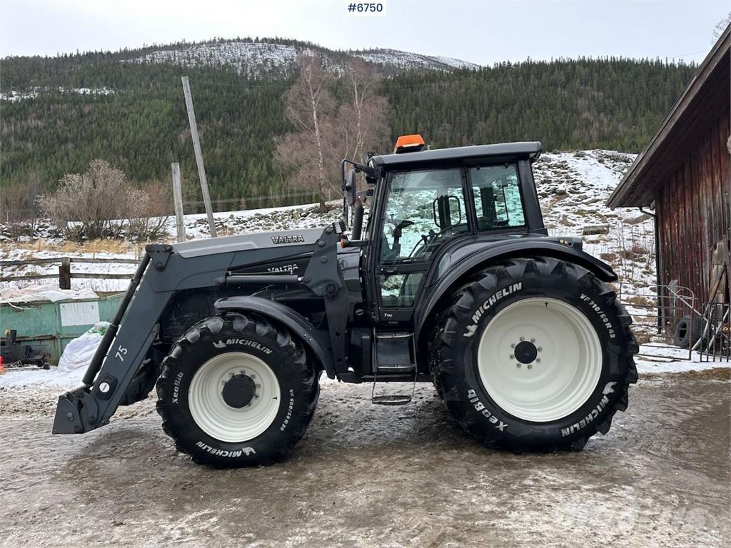 Valtra T190 الجرارات