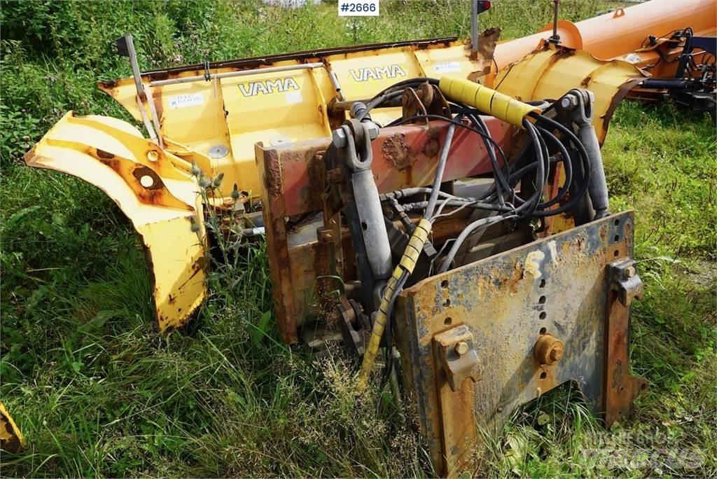 Vama U-Skjær ماكينات الطرق والجليد الأخرى