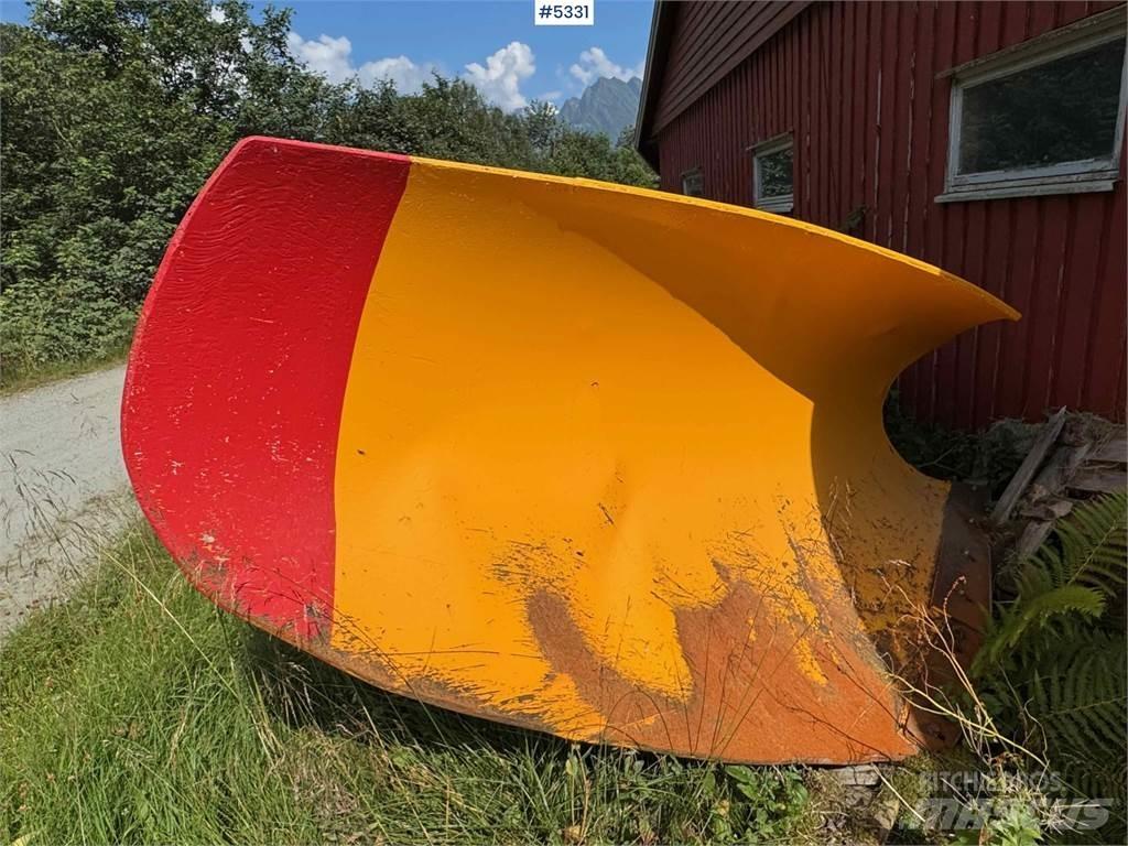 Viking L275E حراثات ونصول الجليد