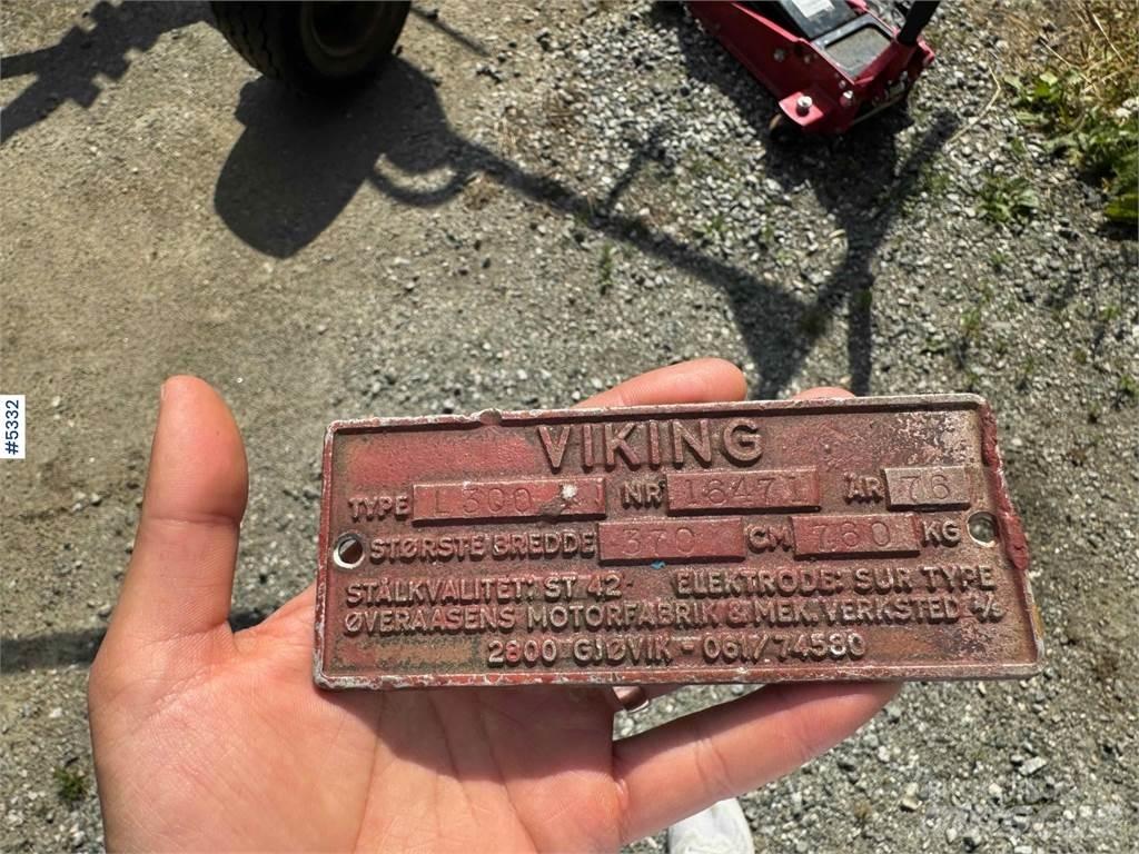 Viking L300 حراثات ونصول الجليد