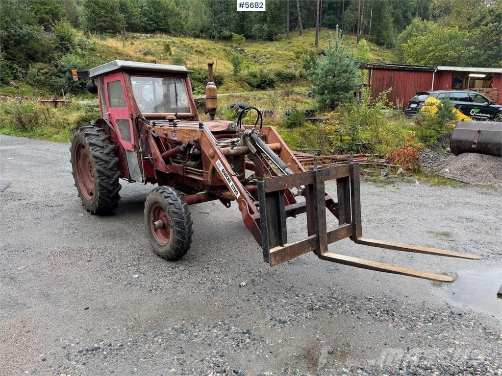 Volvo 400 Buster الجرارات