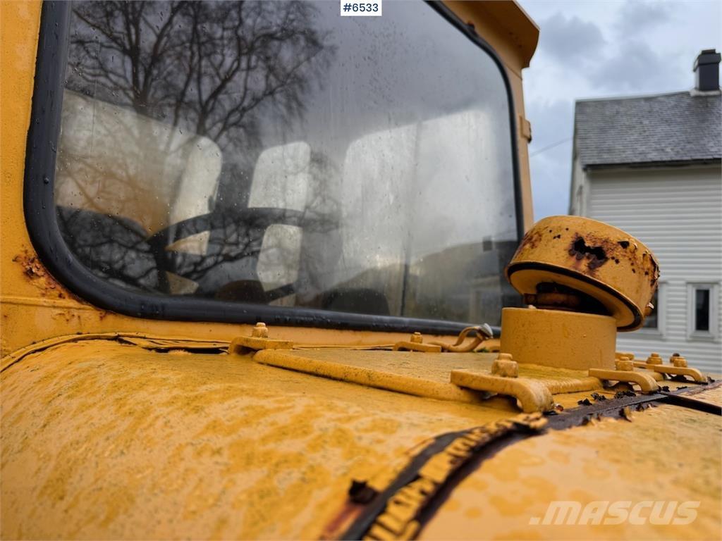 Volvo 861 6x6 عربات نقل قلابة للمواقع