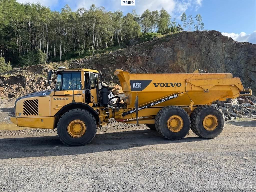 Volvo A25E 6x6 عربات نقل قلابة للمواقع