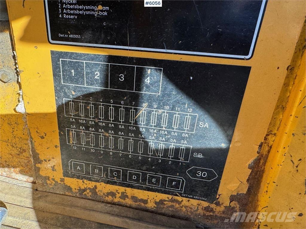 Volvo BM 4500 لوادر بعجل