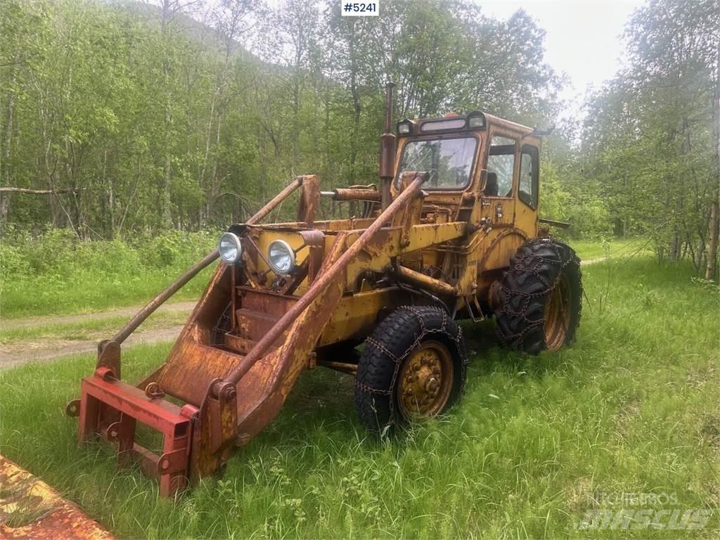 Volvo BM 612 الجرارات