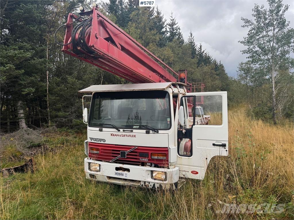 Volvo FL614 المنصات الهوائية المثبتة على شاحنة