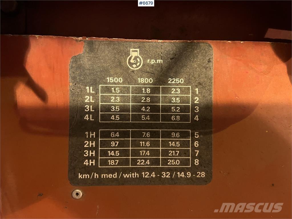 Volvo T430K الجرارات