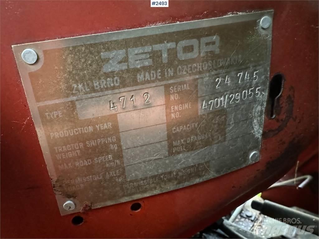 Zetor 4712 الجرارات