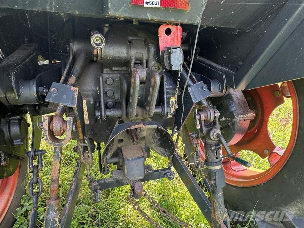 Zetor 4911 الجرارات