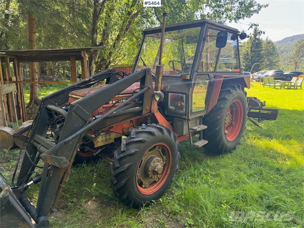 Zetor 5945 الجرارات