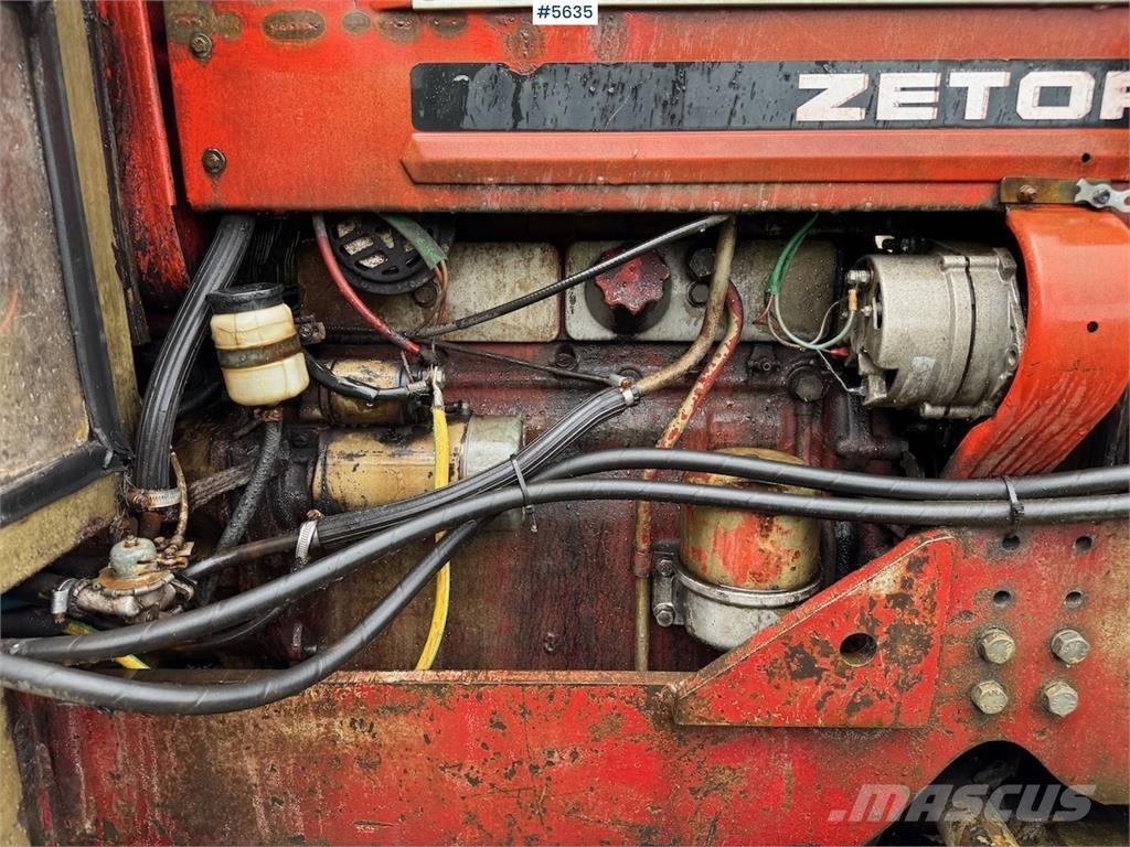 Zetor 5945 الجرارات