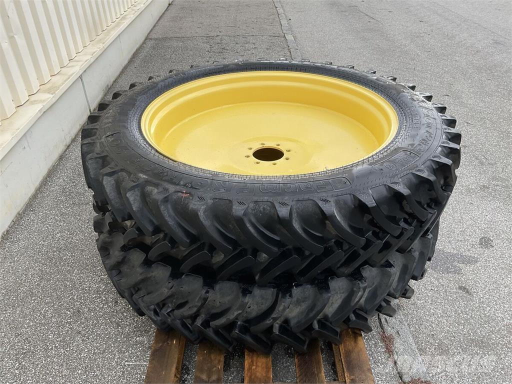  320/90 R 42 الإطارات والعجلات والحافات