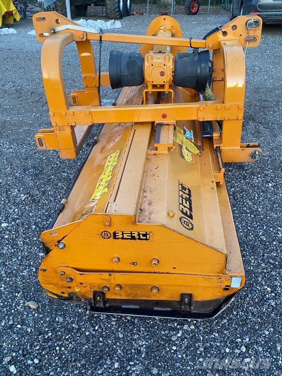 Berti Dual 285 جزازات وأغطية المراعي