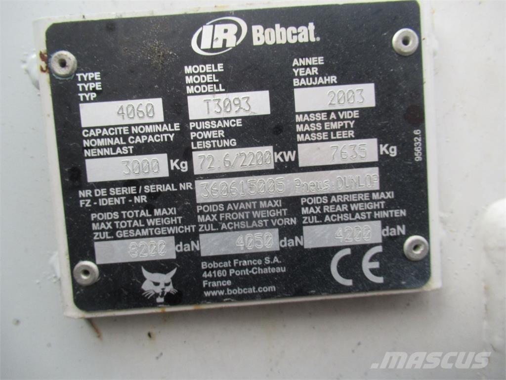 Bobcat 3093 لوادر وحفارات أمامية