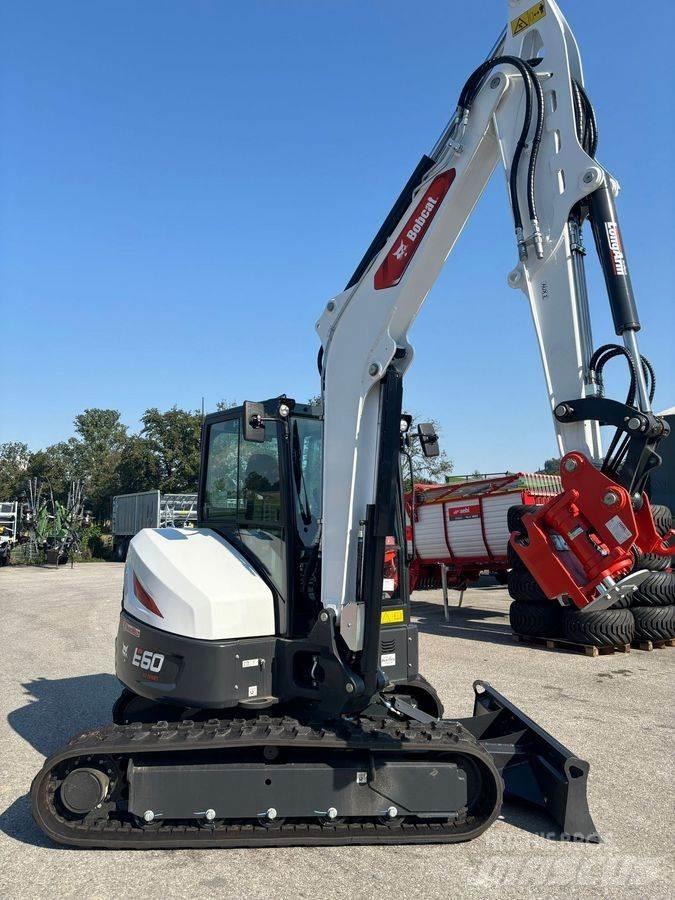 Bobcat E60 أخرى