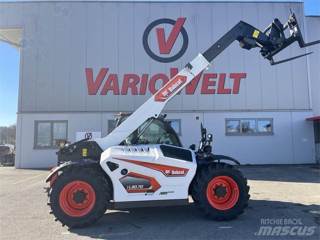 Bobcat TL30.70 مناولات متداخلة