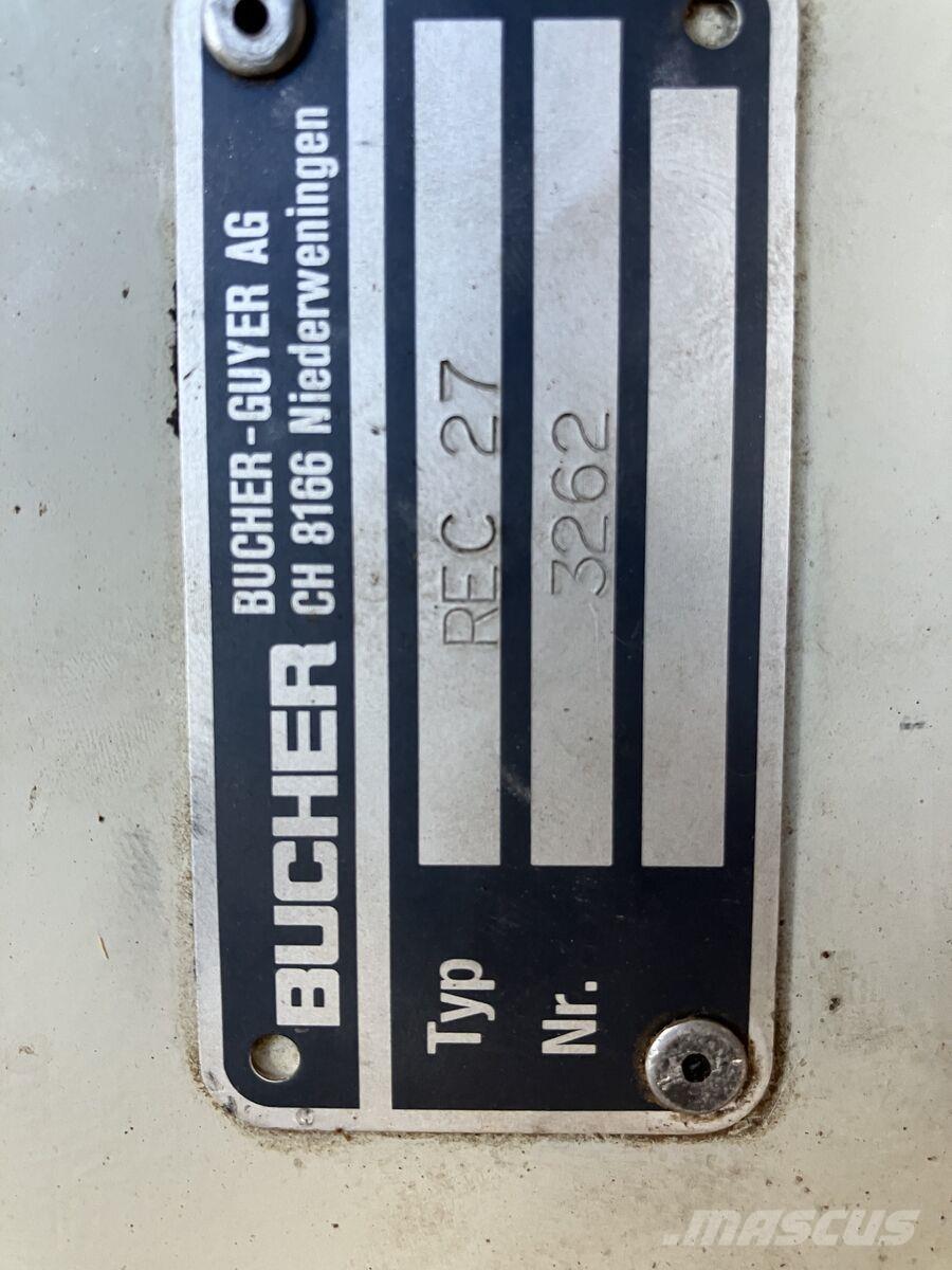 Bucher Record 24 ركوب الحشائش