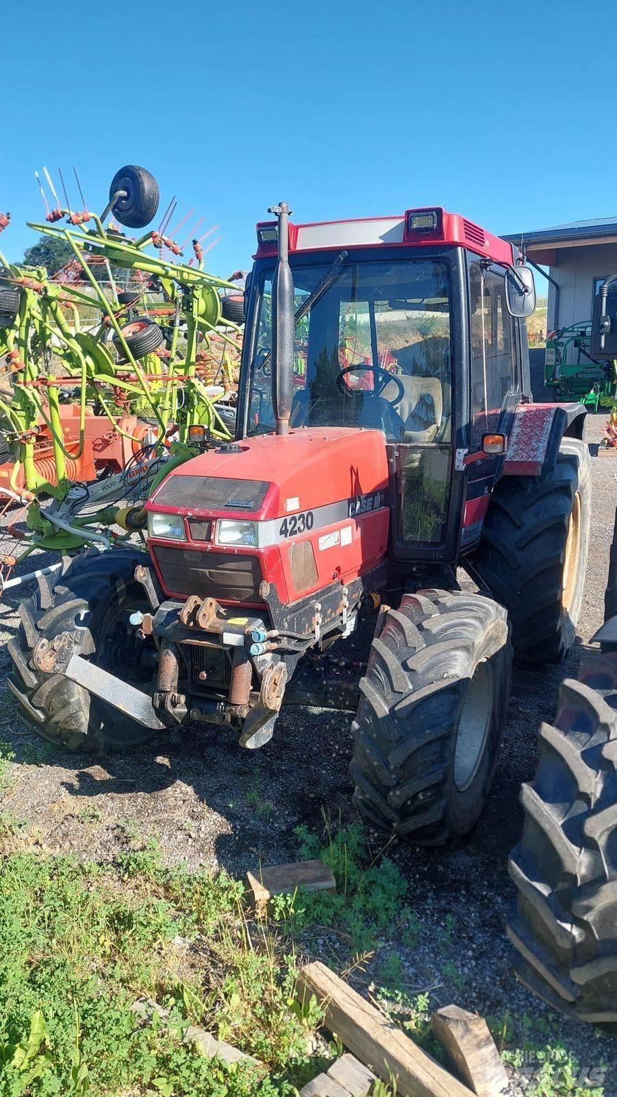 Case IH 4230 XL A الجرارات