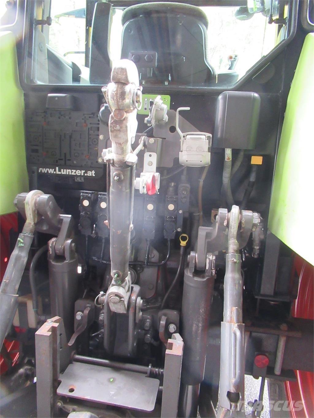 CLAAS Arion 410 الجرارات