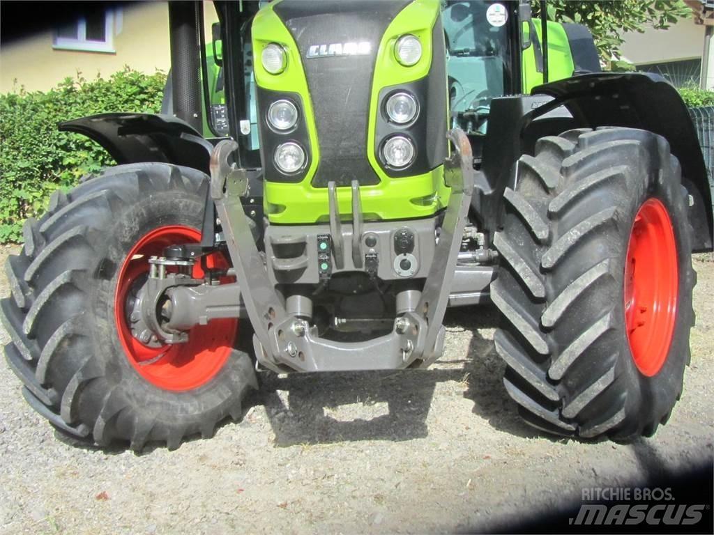 CLAAS Arion 440 الجرارات