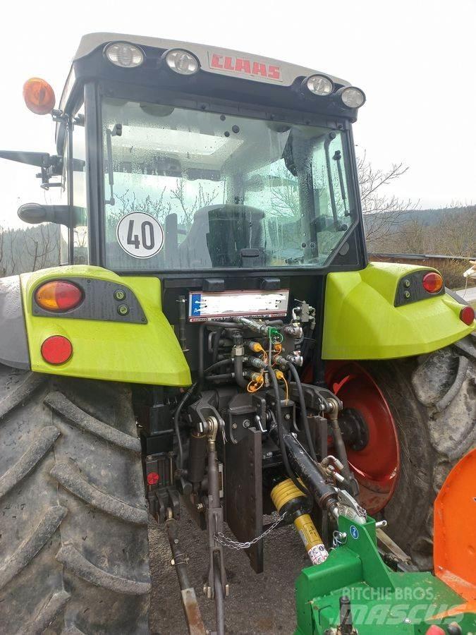 CLAAS Axos 330 CX الجرارات