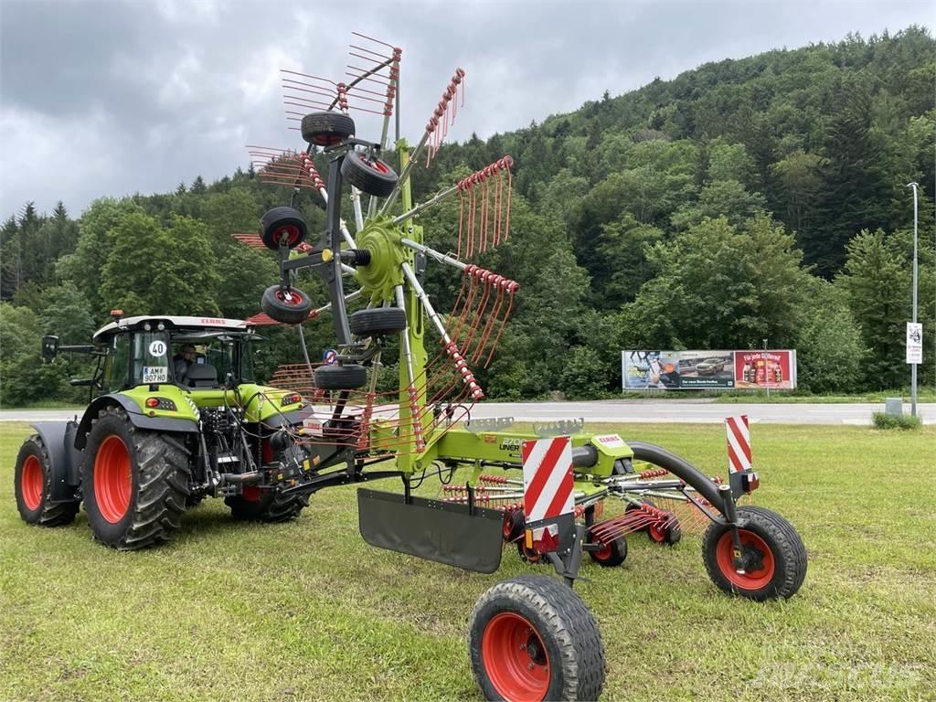 CLAAS Liner 2700 معدات حصد