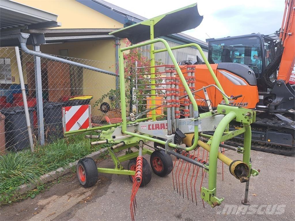 CLAAS Liner 390 معدات حصد