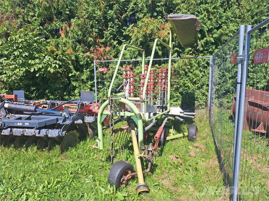CLAAS Liner 430 معدات حصد