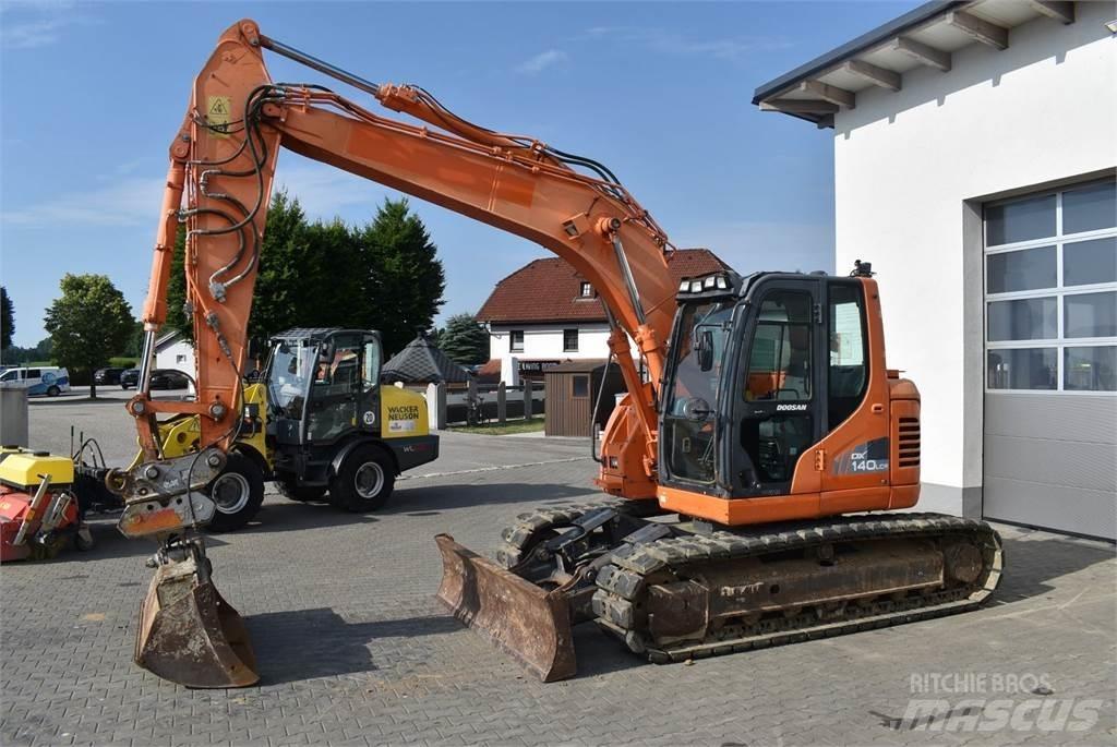 Doosan DX140LCR-3 حفارات صغيرة أقل من 7 طن (حفارات صغيرة)
