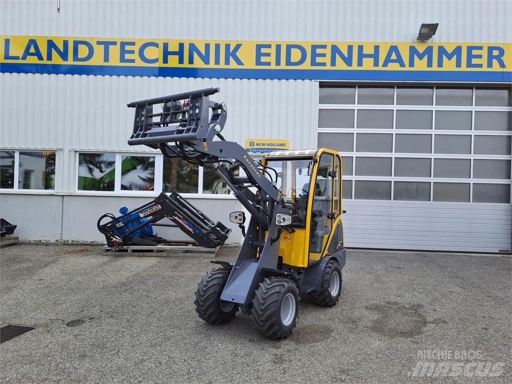 Eurotrac W 11 لوادر وحفارات أمامية