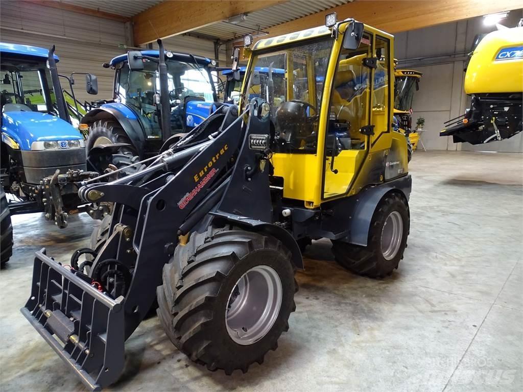 Eurotrac W 13 لوادر وحفارات أمامية