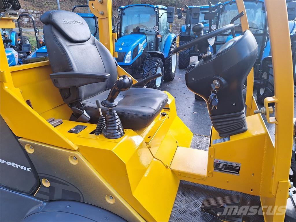 Eurotrac W12 F لوادر وحفارات أمامية